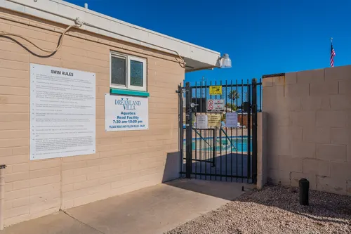 Dreamland Villa in Mesa, Arizona
